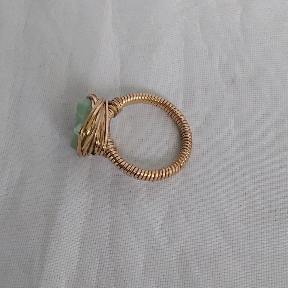 WOMEN'S STONE SIZE 6 RING - Picture 3 of 4
